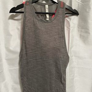 Lululemon work the circuit tank